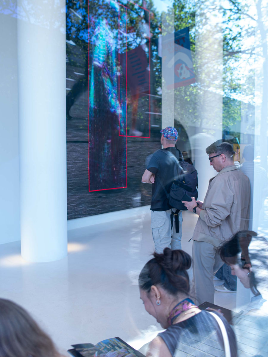 Load Gallery preview